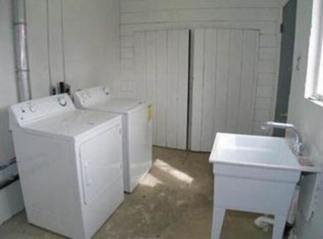 Building Photo - 14MIL3408