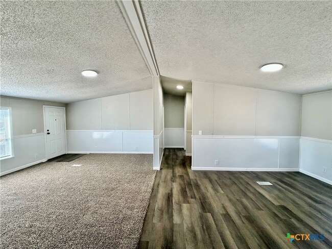 Building Photo - 1414 Mohican Trail