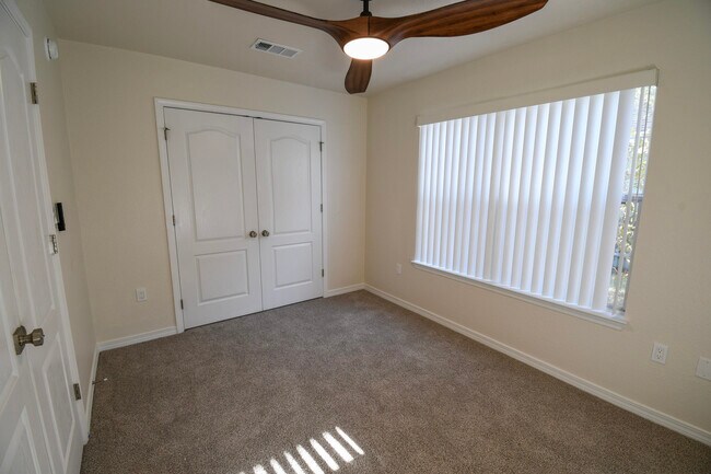 Building Photo - 735 Loblolly Bay Dr