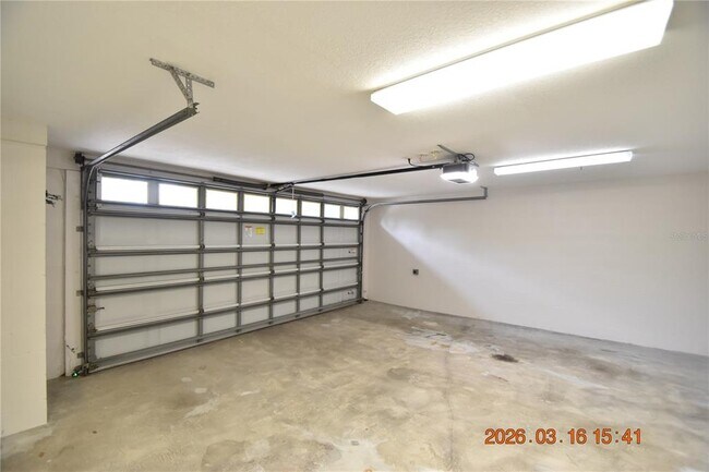 Building Photo - 571 Luzon Ave