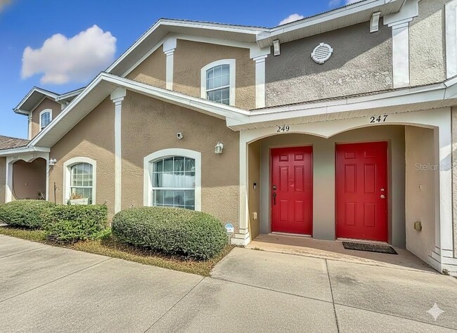 Building Photo - 249 Royal Palm Dr