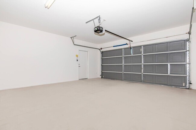 Building Photo - 625 Jasmine Parke Dr