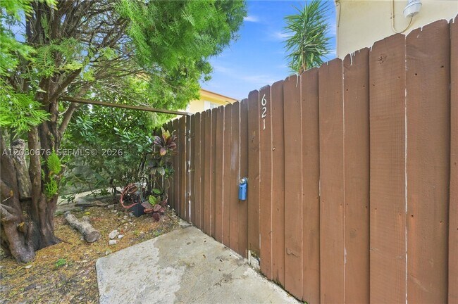 Building Photo - 8410 SW 154th Cir Ct
