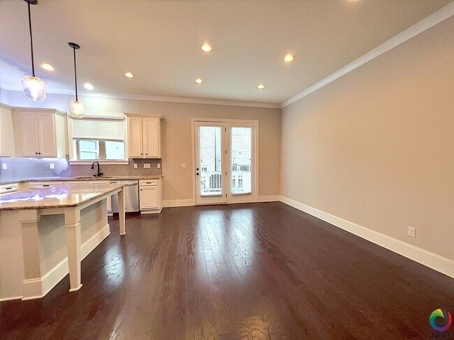 Building Photo - 4254 Spruce Pine Alley