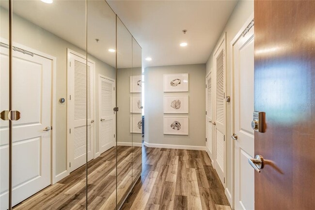 Building Photo - 777 N Ashley Dr