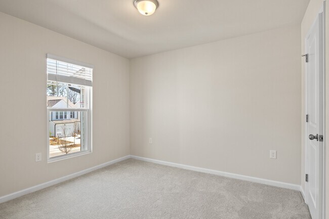 Building Photo - 717 Ambrose Hl Ln