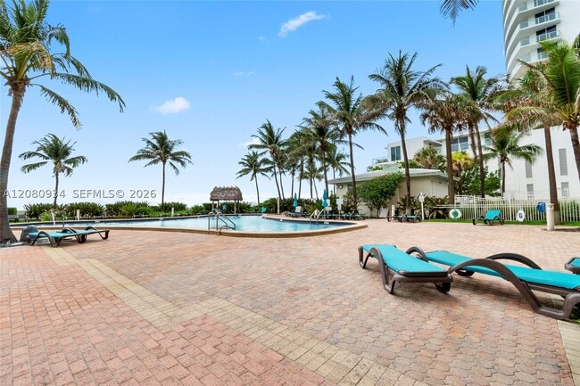 Building Photo - 3801 S Ocean Dr