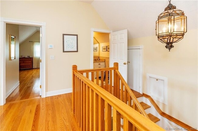 Building Photo - 7 Gibson Ave