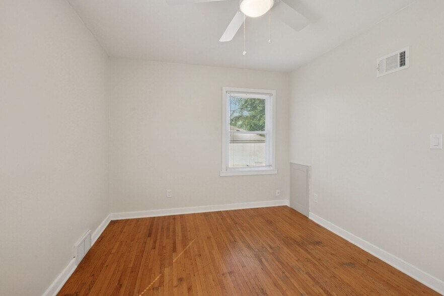 Building Photo - 4650 Minnehaha Ave