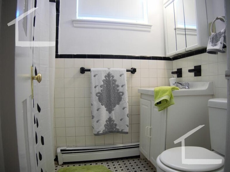 Primary Photo - 41 Auburn St