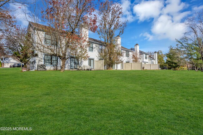 Building Photo - 45 Rawson Cir