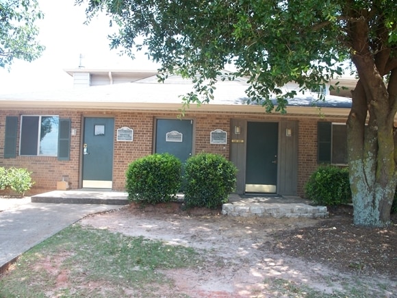 Smith Heights Apartments - Smith Heights