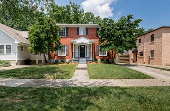 Building Photo - 2223 Strathmoor Blvd