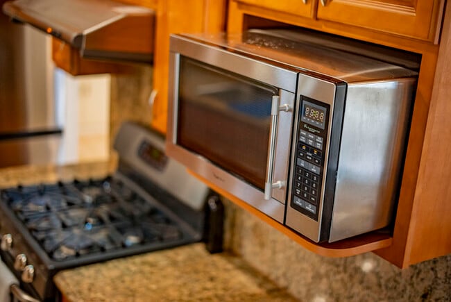 Building Photo - Furnished 3BR Glendora Home | Quiet Retreat + Parking