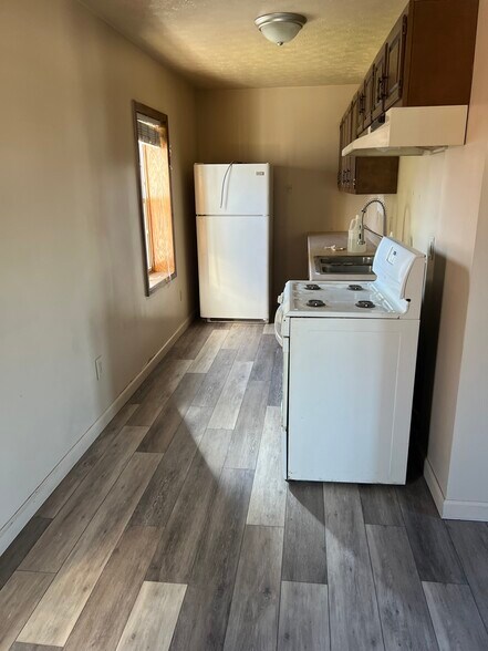 Kitchen - 355-2 11th St