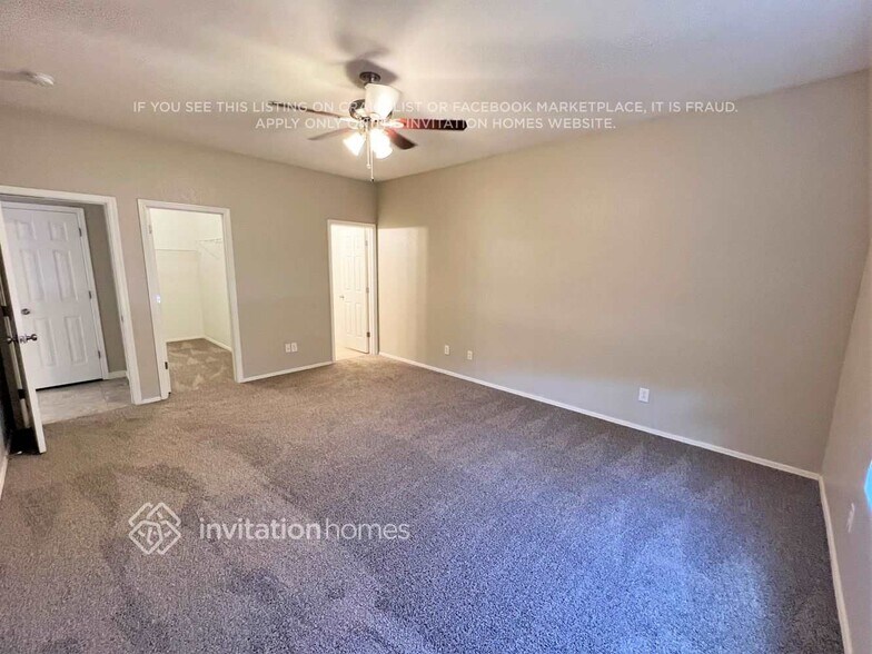 Building Photo - 655 E Renegade Pl