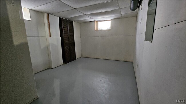 Building Photo - 56 Artillery Ln