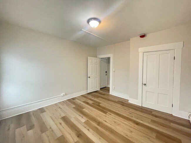 Building Photo - 51 Pennacook St