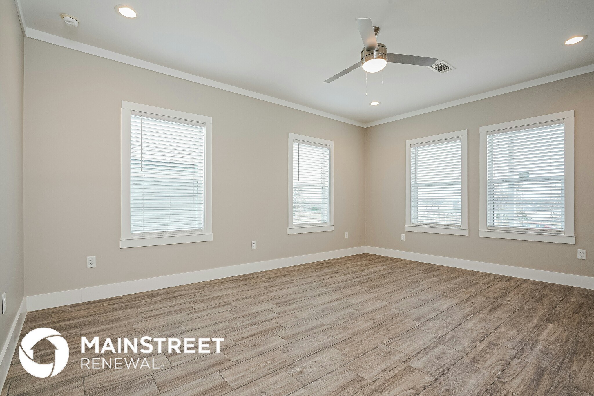 Building Photo - 2124 Belzise Terrace