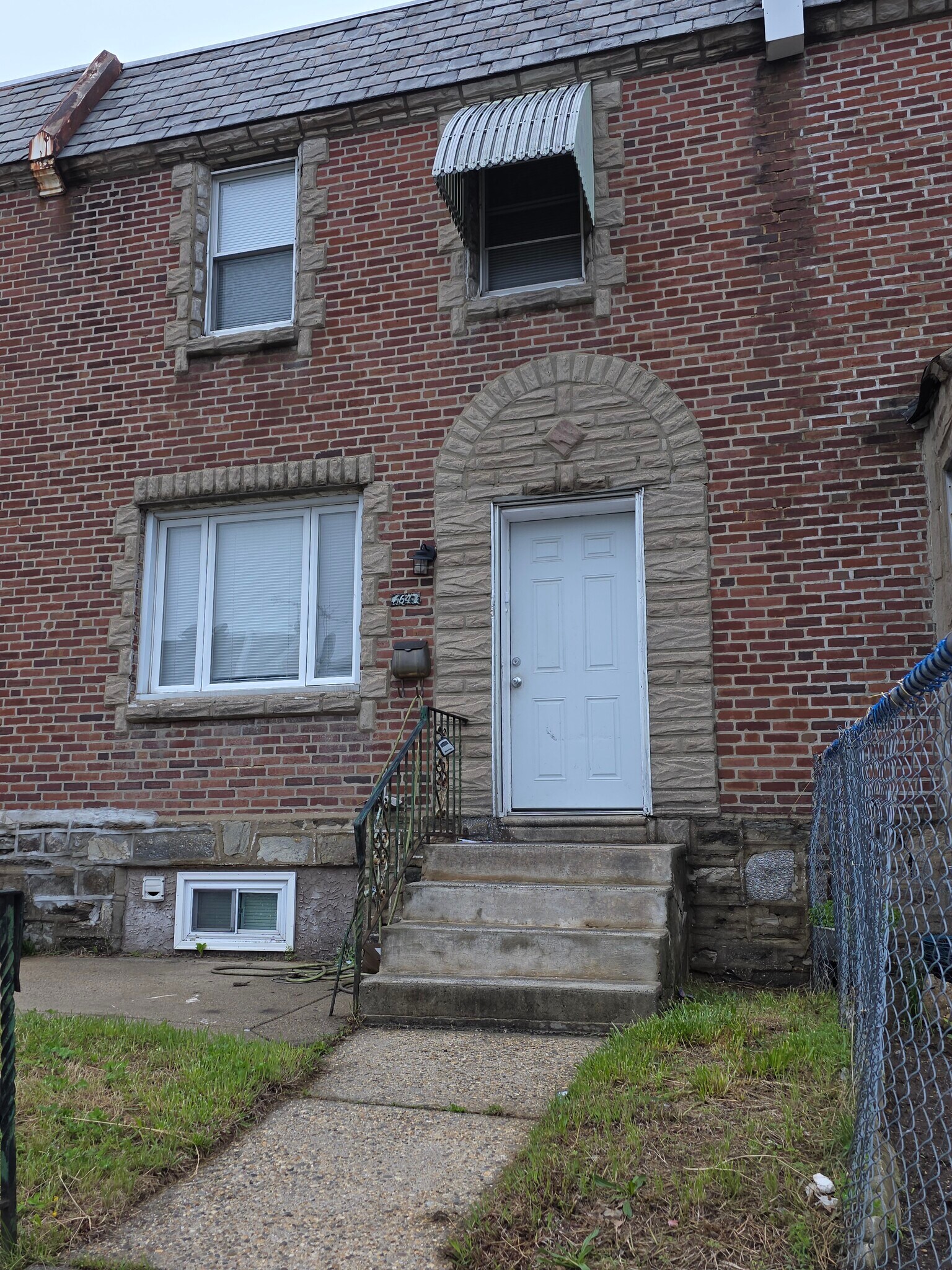 Building Photo - 6644 Oakland St