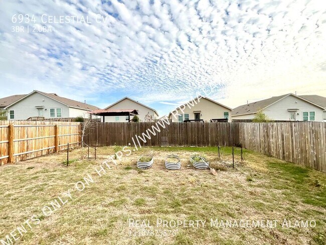 Building Photo - 6934 Celestial Cv