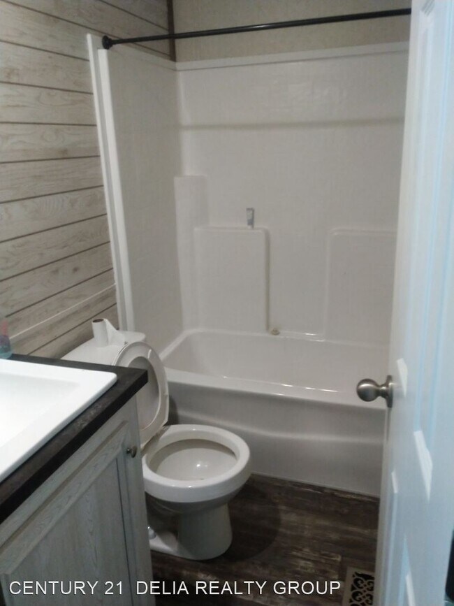 Building Photo - 3 br, 2 bath House - 1177 Rose Lee Lane