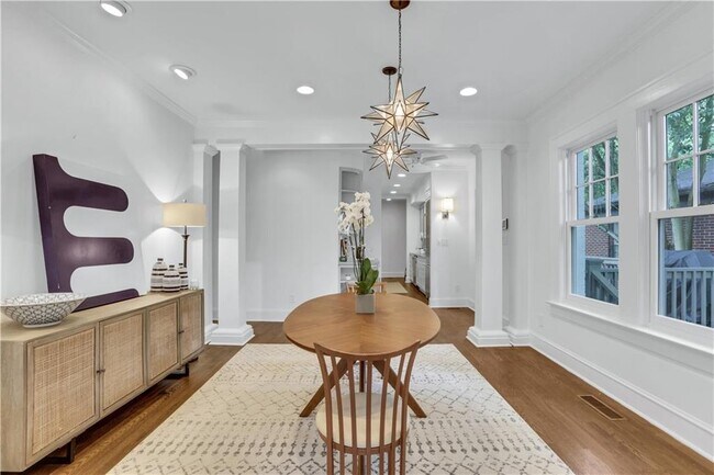 Building Photo - 355 8th St NE