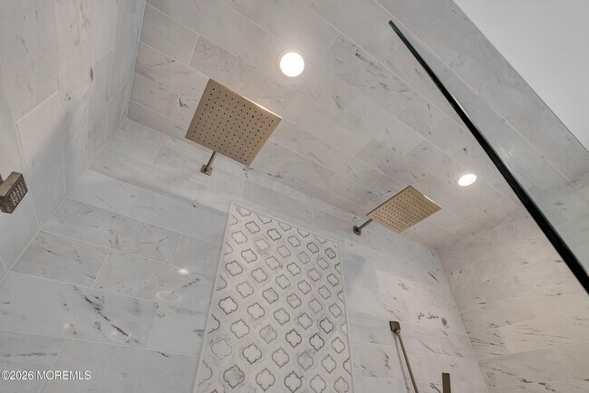 Building Photo - 243 Overbrook Ave