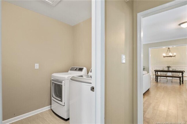 Building Photo - 2142 Baywater Dr