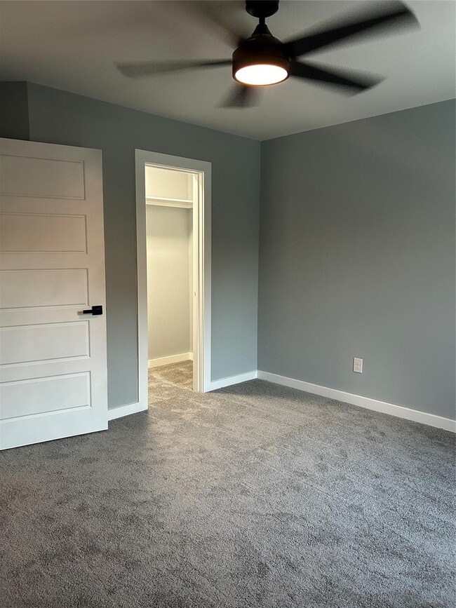 Building Photo - Newer duplex in Dallas