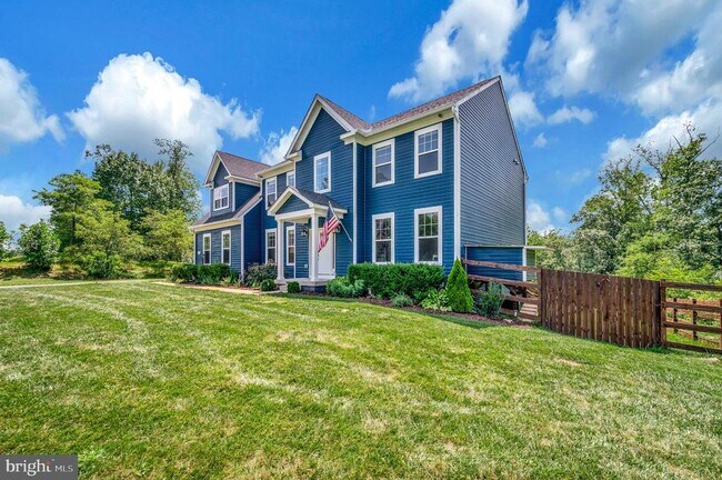 Building Photo - 2211 Camp Geary Ln