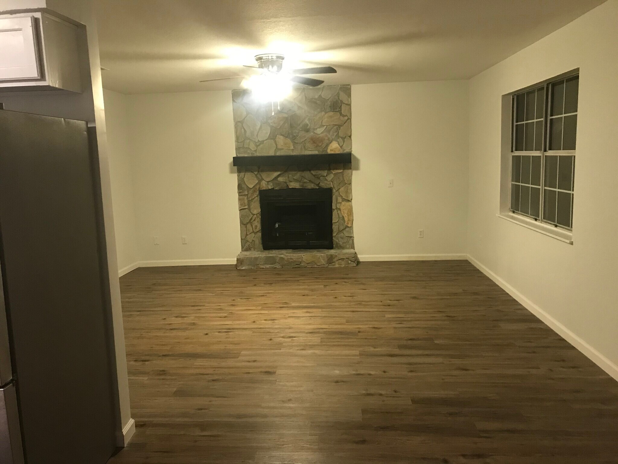 Building Photo - 1014 Kurze Ave