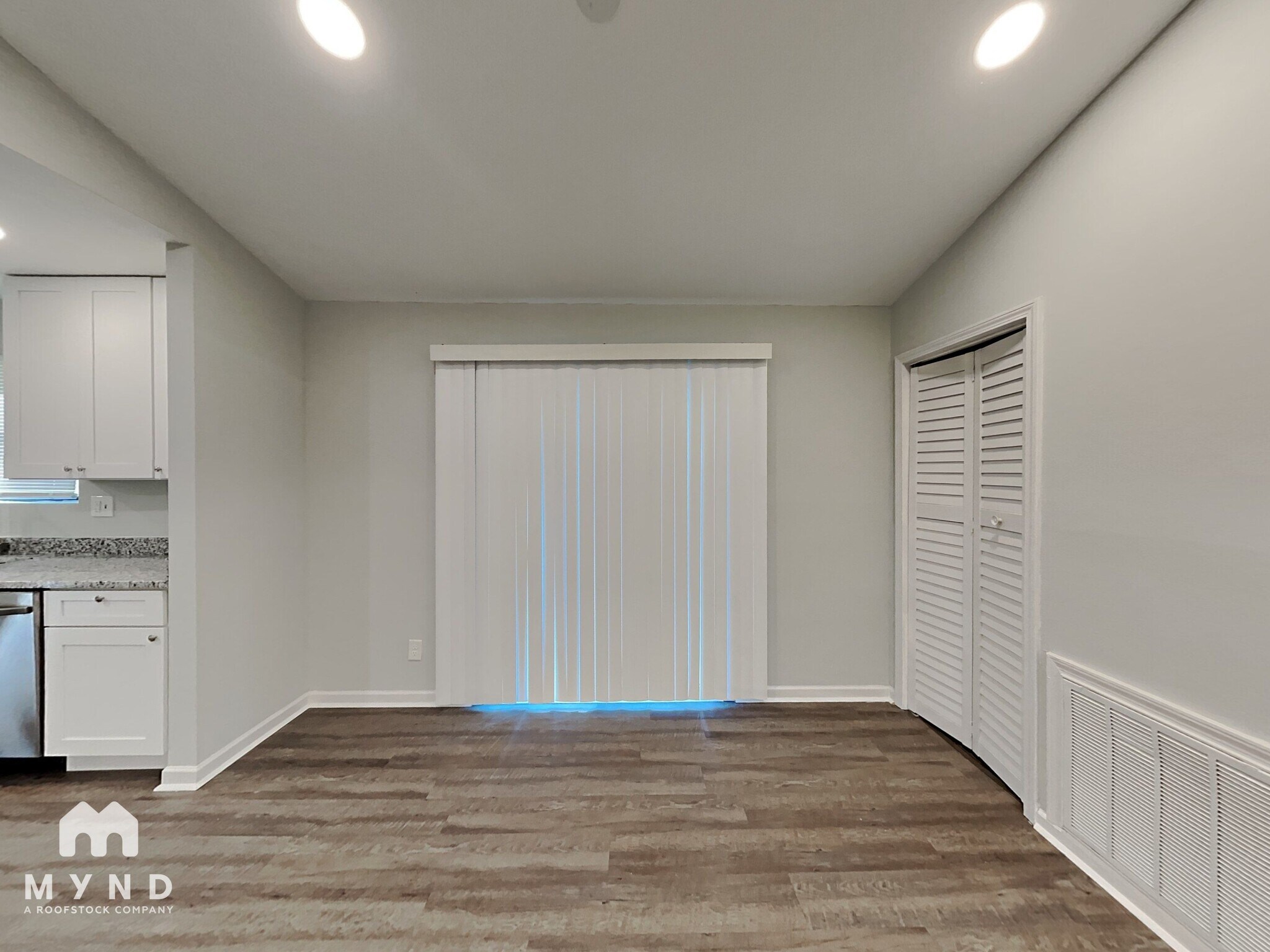 Building Photo - 2 Silverwood Dr