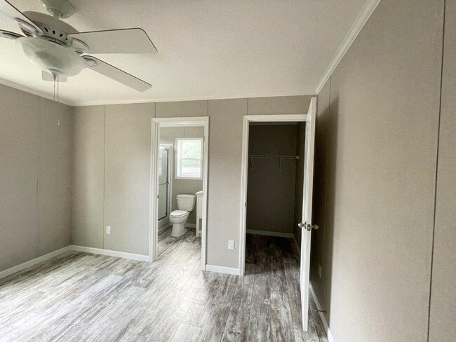 Building Photo - 8740 Breinig Run Cir