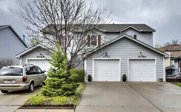 Building Photo - 2 Bed, 1.5 Bath Renovated Townhome!