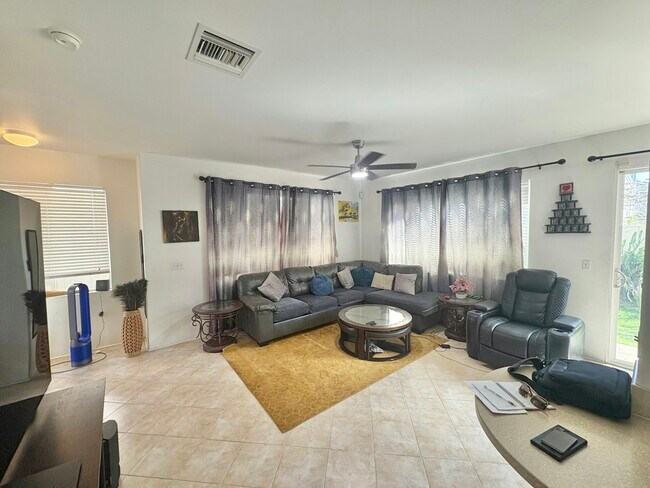 Building Photo - 91-1033 Kanela Street