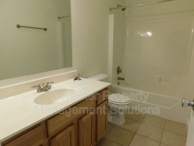 Building Photo - 22 Enchanted View Cir