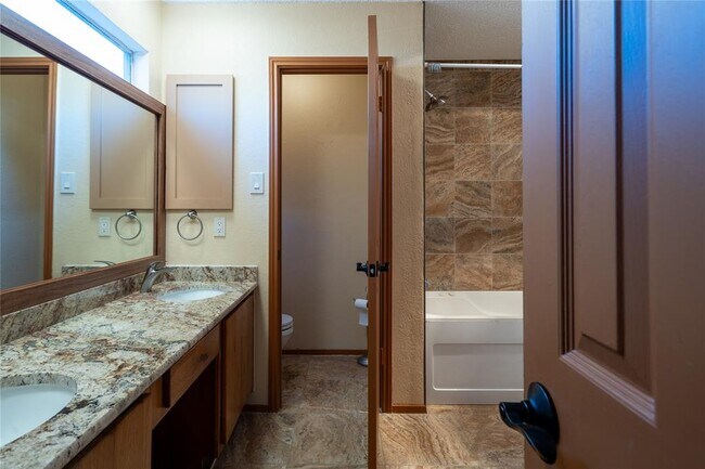 Building Photo - 12710 Timberside Dr