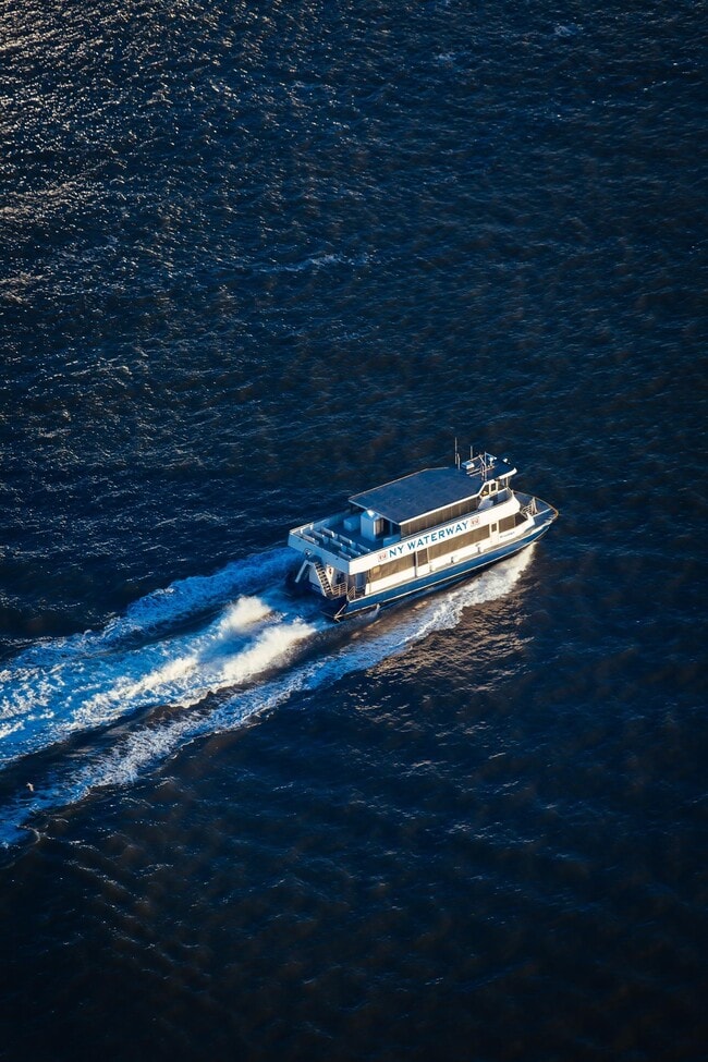 Building Photo - 99 Hudson St