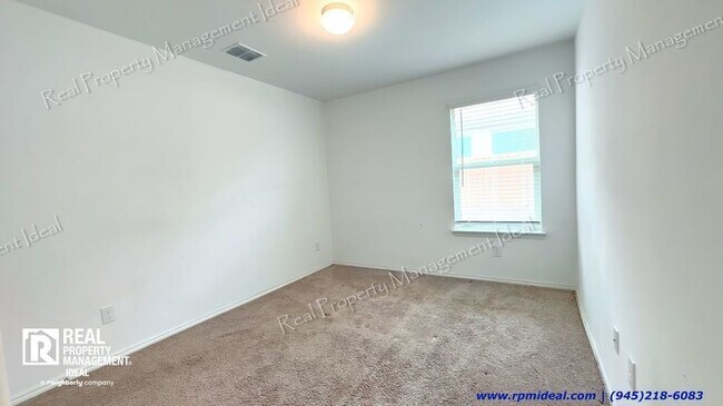 Building Photo - $2,300 - 4bed/ 2Bath - Stunning house in F...