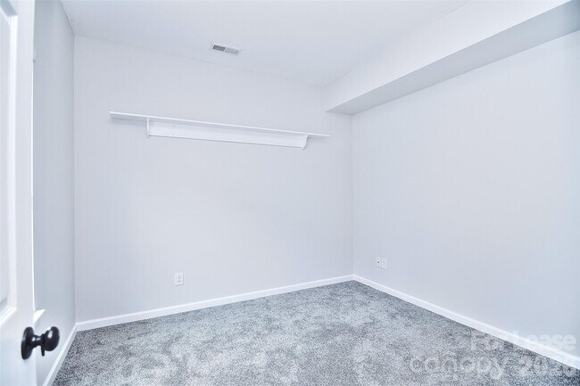 Building Photo - 5115 Chapel Chase Lane