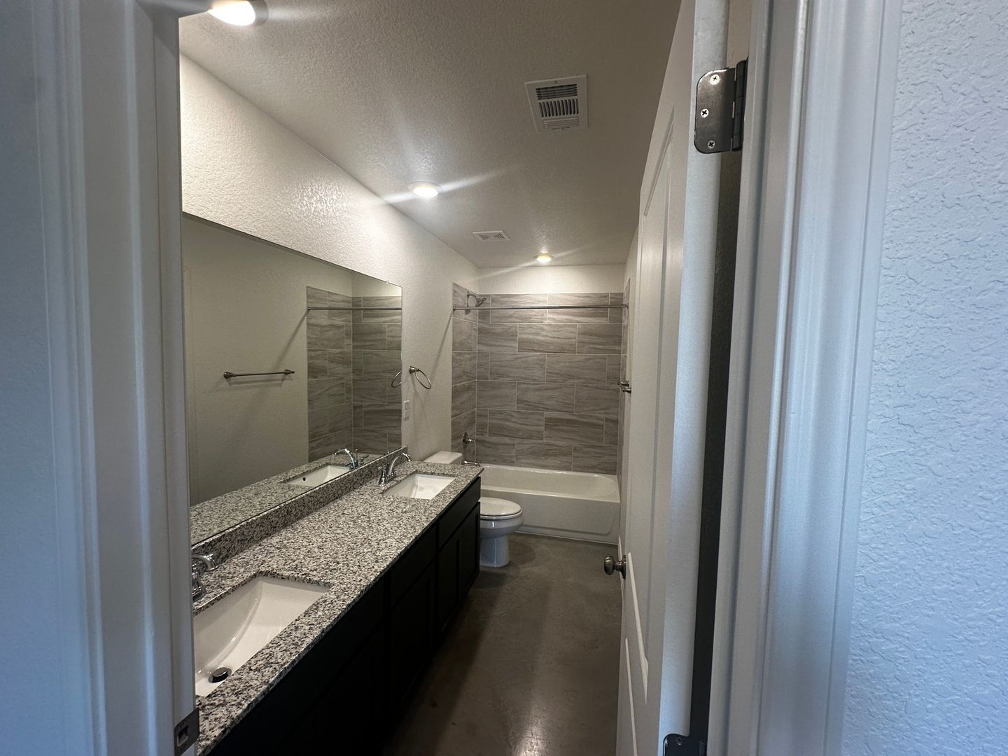 Building Photo - 1273 Lehmann Dr