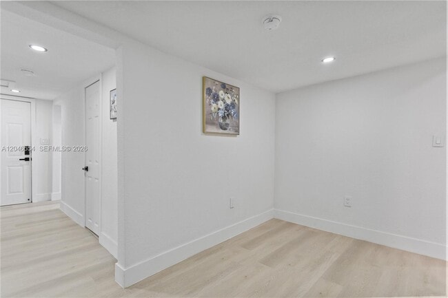 Building Photo - 171 W 13th St