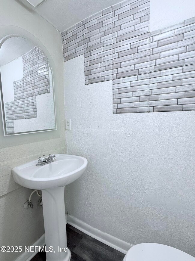 Building Photo - 4420 Carter Rd