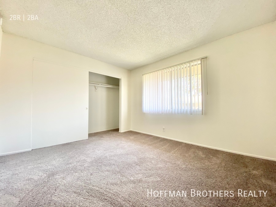 Building Photo - 815 Centinela Ave