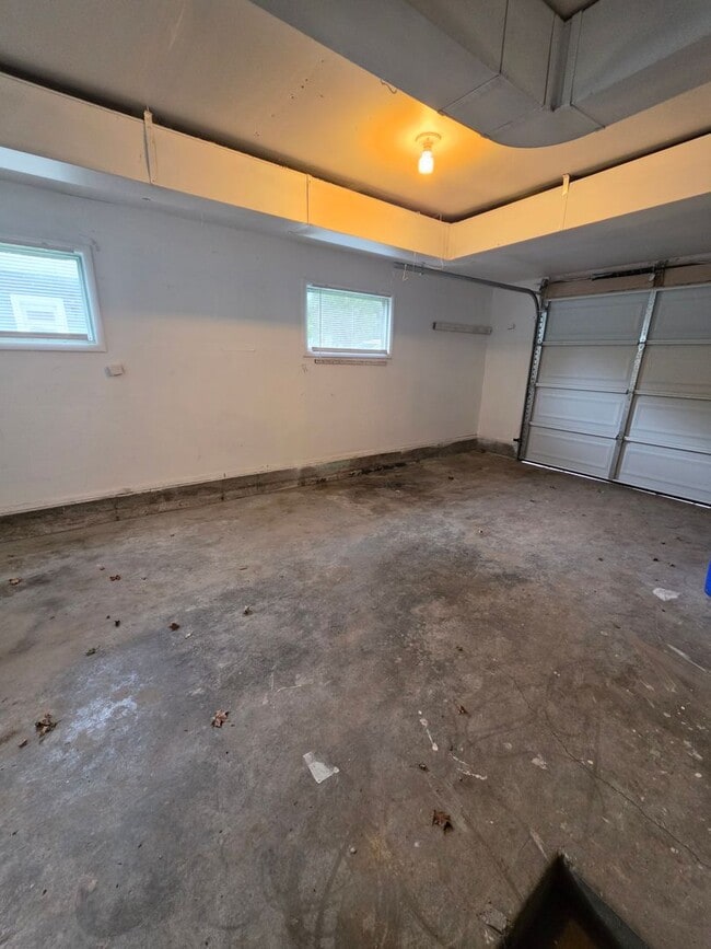 Building Photo - 13512 W 90th Pl
