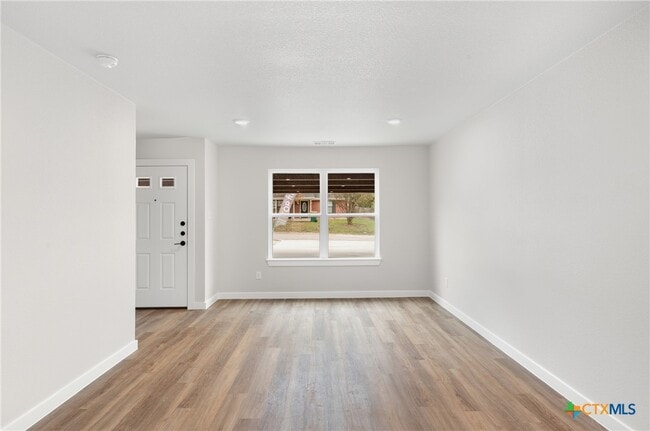 Building Photo - 909 Martin Luther King Jr Ln