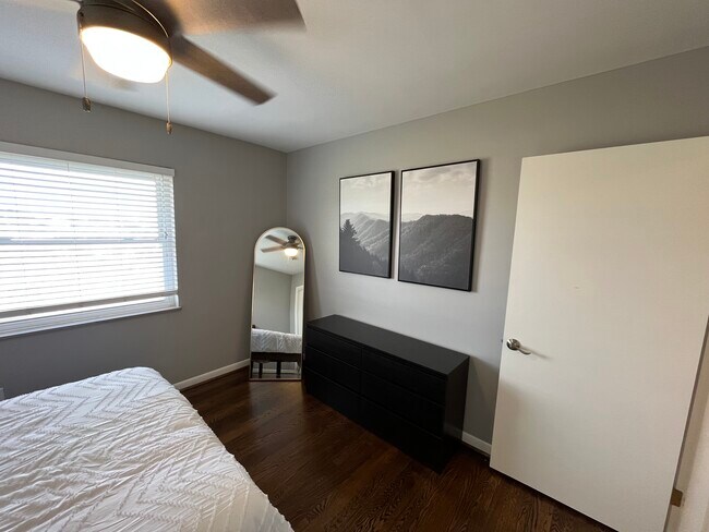 Building Photo - 1246 Hillcrest Ct