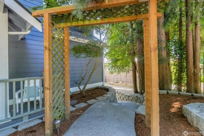 Building Photo - 9510 9th Ave NW