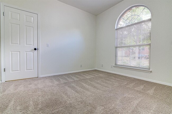 Building Photo - 9009 Colberg Dr